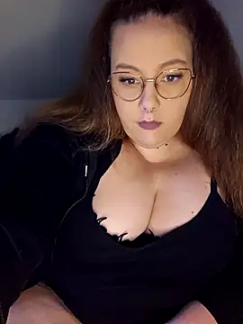 Snapshot of _Julie_x chatting on 11, 10, 2025 Julie x online show from 11, 10, 2025