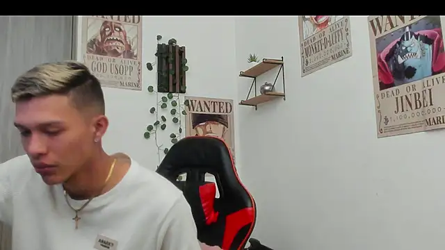 Snapshot of TommyGun_22 chatting on 15, 10, 2025 TommyGun 22 online show from 15, 10, 2025