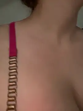 Snapshot of lolitalamasbonita01 chatting on 28, 10, 2025 lolitalamasbonita01 online show from 28, 10, 2025