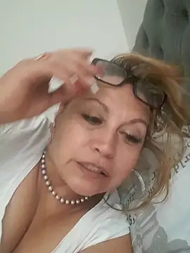 Kazsandraa online show from 15, 5, 2026