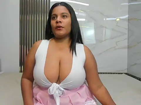 Sam-Evans-hot online show from 18, 10, 2025