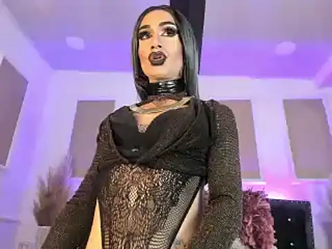 Snapshot of queen_satin chatting on 3, 12, 2024 queen satin online show from 3, 12, 2024