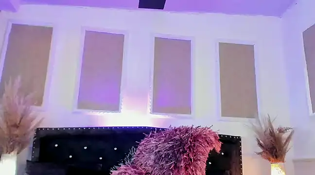 Snapshot of queen_satin chatting on 20, 2, 2025 queen satin online show from 20, 2, 2025