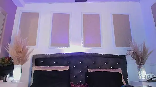Snapshot of queen_satin chatting on 15, 3, 2025 queen satin online show from 15, 3, 2025