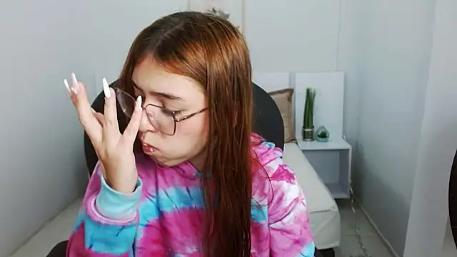 liseth fox online show from 17, 2, 2025