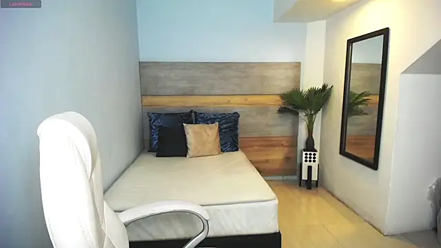 liseth fox online show from 22, 2, 2025