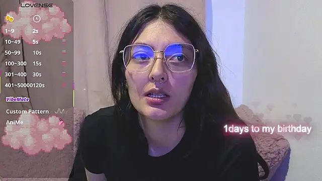 Snapshot of lessliee22_ chatting on 12, 5, 2026 lessliee22 online show from 12, 5, 2026