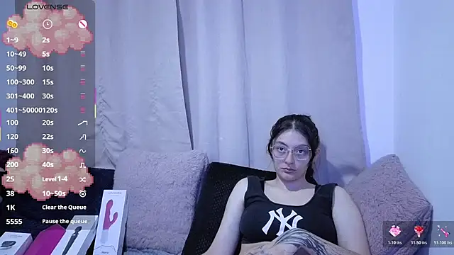 Snapshot of lessliee22_ chatting on 1, 7, 2026 lessliee22 online show from 1, 7, 2026