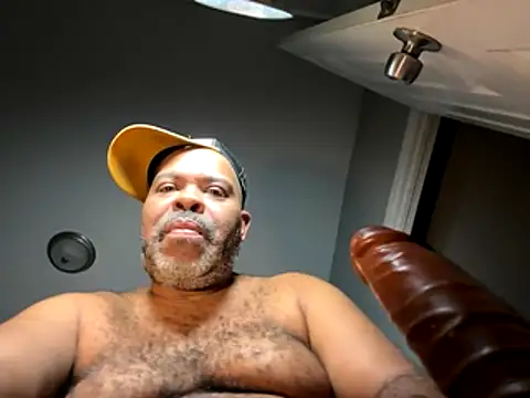 Snapshot of ChiRaqb8 chatting on 24, 10, 2025 ChiRaqb8 online show from 24, 10, 2025