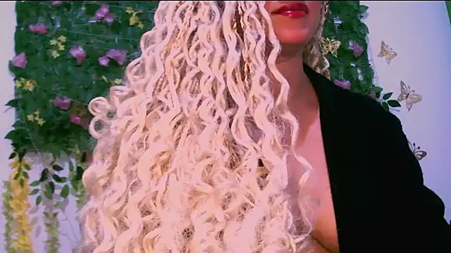 Crysrus online show from 5, 11, 2025