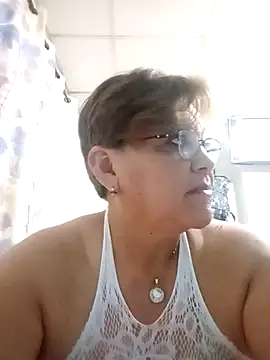 Madrastrahot69 online show from 11, 11, 2025