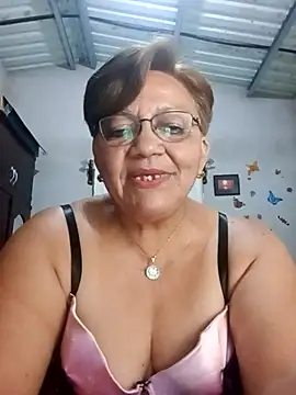 Madrastrahot69 online show from 25, 10, 2025