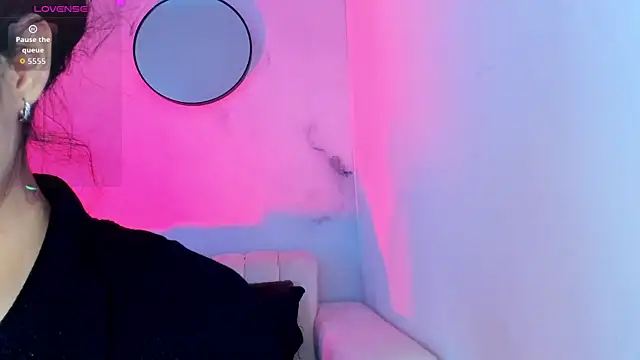 lara madisson online show from 13, 11, 2025