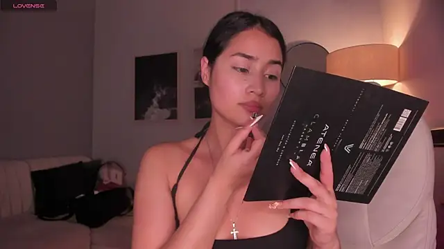 lara madisson online show from 19, 7, 2026