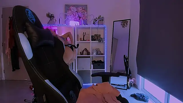 Lara Bergmann online show from 17, 2, 2026