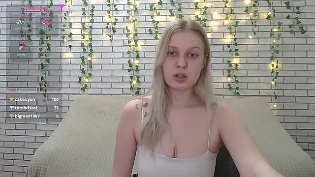 Snapshot of EmiliaDuchess chatting on 13, 2, 2025 EmiliaDuchess online show from 13, 2, 2025