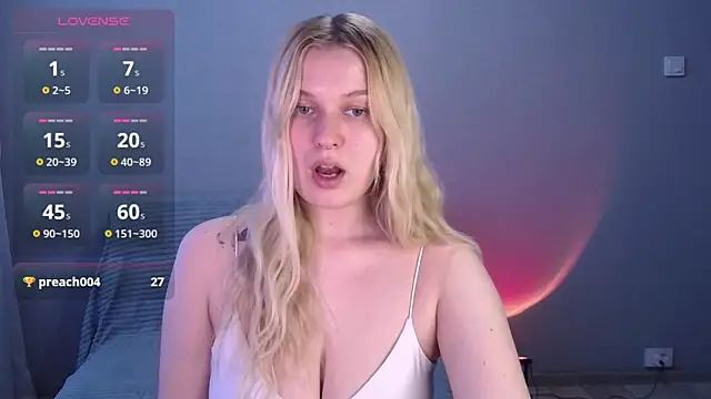 Snapshot of EmiliaDuchess chatting on 7, 5, 2026 EmiliaDuchess online show from 7, 5, 2026