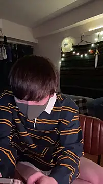 Snapshot of poketkuma chatting on 12, 11, 2025 poketkuma online show from 12, 11, 2025