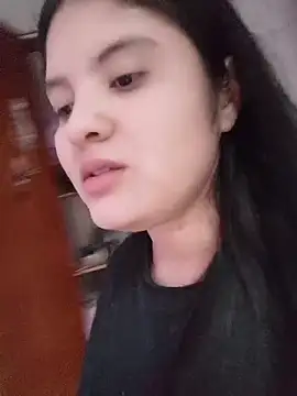 Snapshot of lilpervertgirl chatting on 28, 4, 2026 lilpervertgirl online show from 28, 4, 2026