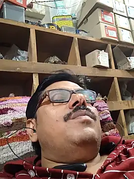 Snapshot of Srmotrs chatting on 20, 5, 2026 Srmotrs online show from 20, 5, 2026