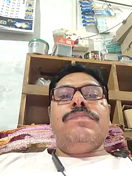 Snapshot of Srmotrs chatting on 7, 5, 2026 Srmotrs online show from 7, 5, 2026