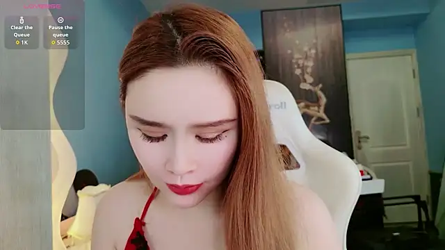 Snapshot of HU131452 chatting on 23, 6, 2026 HU131452 online show from 23, 6, 2026