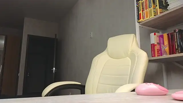 Marietta Castro online show from 22, 11, 2025