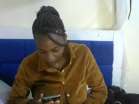 beauty petite online show from 11, 10, 2025