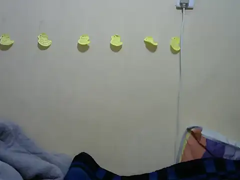 Snapshot of beauty_petite chatting on 4, 6, 2026 beauty petite online show from 4, 6, 2026