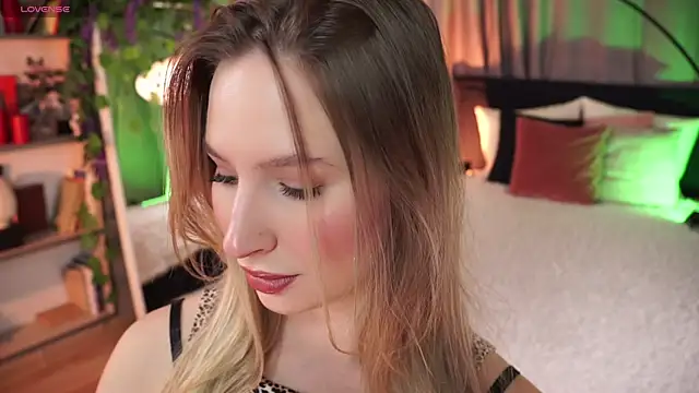 Snapshot of AnnLevine chatting on 14, 3, 2025 AnnLevine online show from 14, 3, 2025