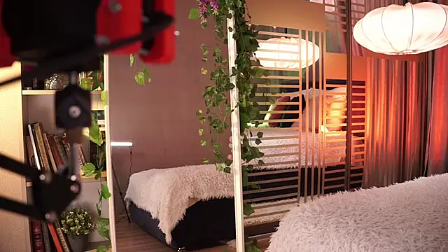 Snapshot of AnnLevine chatting on 9, 3, 2025 AnnLevine online show from 9, 3, 2025