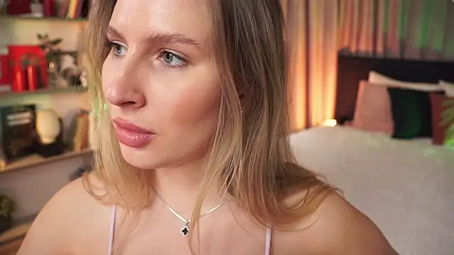 Snapshot of AnnLevine chatting on 5, 3, 2025 AnnLevine online show from 5, 3, 2025