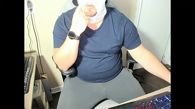 fatboi2slim123 online show from 24, 3, 2026