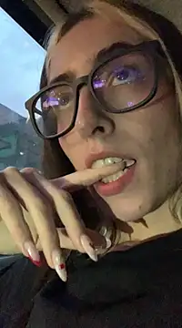 Snapshot of YouliteSllut2 chatting on 27, 2, 2025 YouliteSllut2 online show from 27, 2, 2025