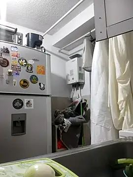 Snapshot of YouliteSllut2 chatting on 7, 3, 2025 YouliteSllut2 online show from 7, 3, 2025