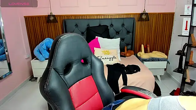 MEYLAGIA online show from 11, 2, 2026