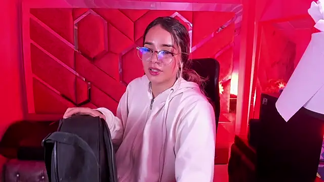 Olivia Fox69 online show from 3, 3, 2026