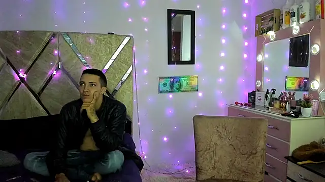 parejacaliente20154 online show from 27, 11, 2025