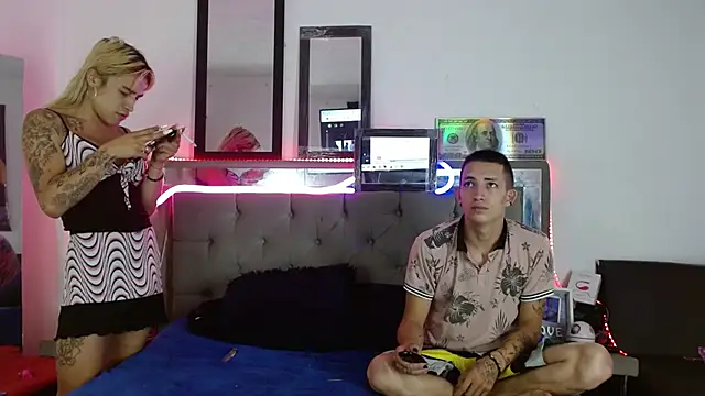 parejacaliente20154 online show from 10, 2, 2025