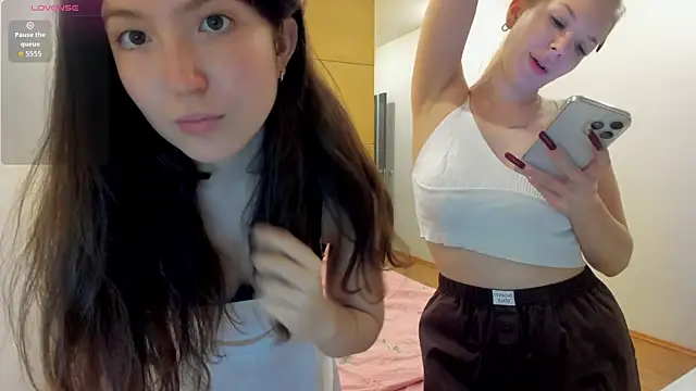 Flurry cute online show from 14, 9, 2025