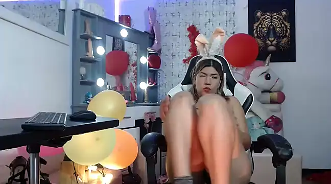 Snapshot of sexy_bunny_hot chatting on 7, 3, 2025 sexy bunny hot online show from 7, 3, 2025