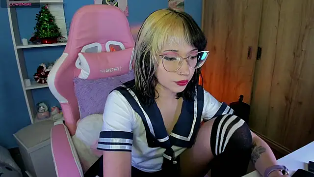 Artic love online show from 16, 2, 2025