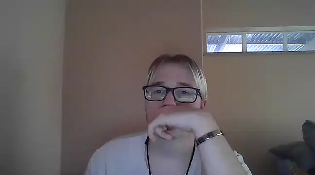 bisexualboy05 online show from 11, 3, 2025