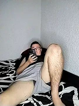 bisexualboy05 online show from 20, 9, 2025