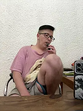 bisexualboy05 online show from 25, 9, 2025