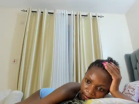 dolly booty online show from 31, 3, 2026