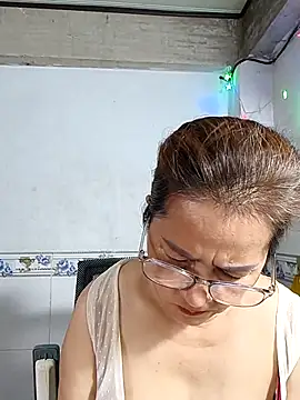 Snapshot of phnz chatting on 1, 5, 2026 phnz online show from 1, 5, 2026