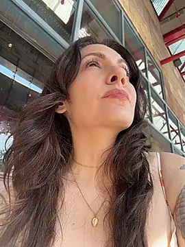 Snapshot of BeautifulMesss chatting on 19, 7, 2026 BeautifulMesss online show from 19, 7, 2026