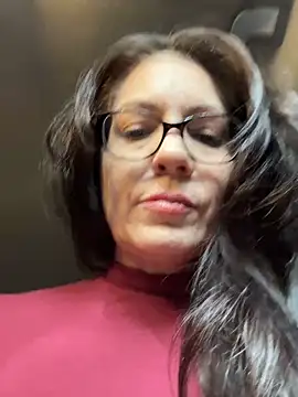 BeautifulMesss online show from 9, 11, 2025