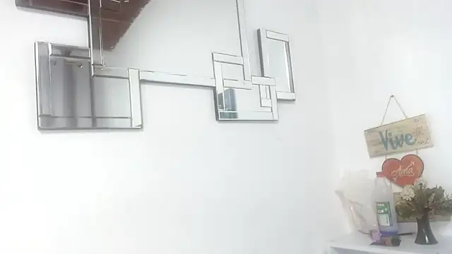 Madeline Woods online show from 14, 11, 2025